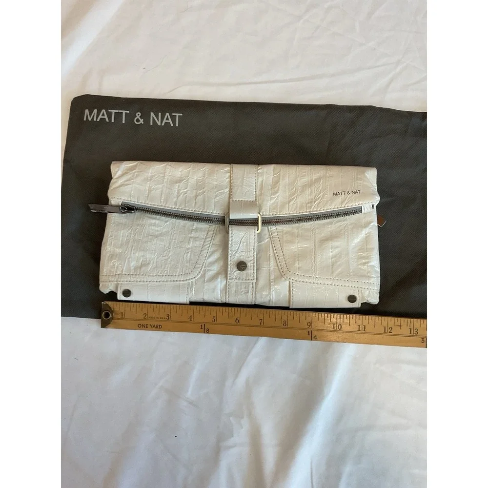 Matt & Nat White SadeClutch Handbag Vegan Leather Cruelty‎ Free New NWT